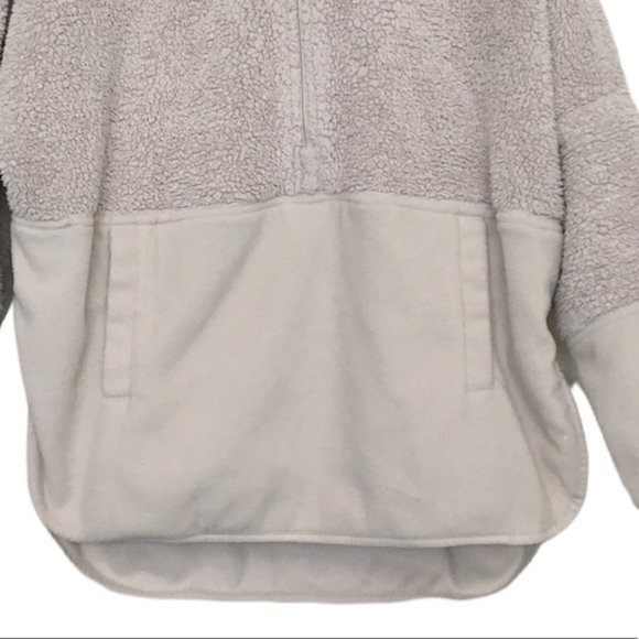 The North Face Half Zip Fleece Jacket - Picture 5 of 12